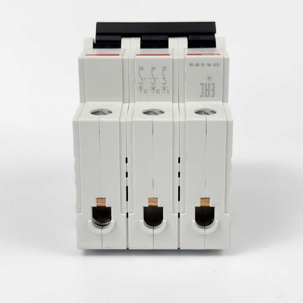 Автоматический выключатель ABB basic M 3P C10 ( 2CDS643041R0104 )